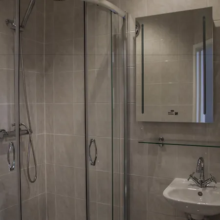 The Lion And The Lamb Värdshus 4*