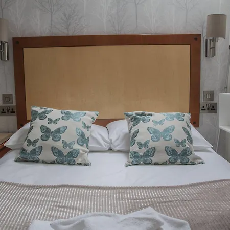 The Lion And The Lamb Inn 4*