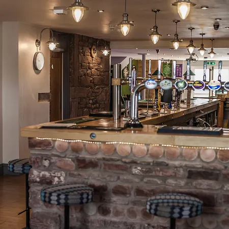 The Lion And The Lamb Inn