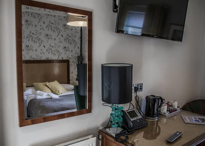 Inn The Lion And The Lamb 4*