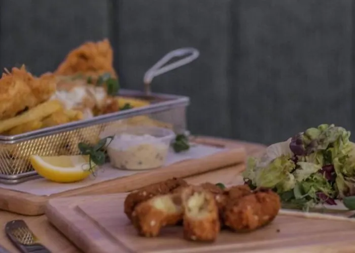 The Lion And The Lamb Inn