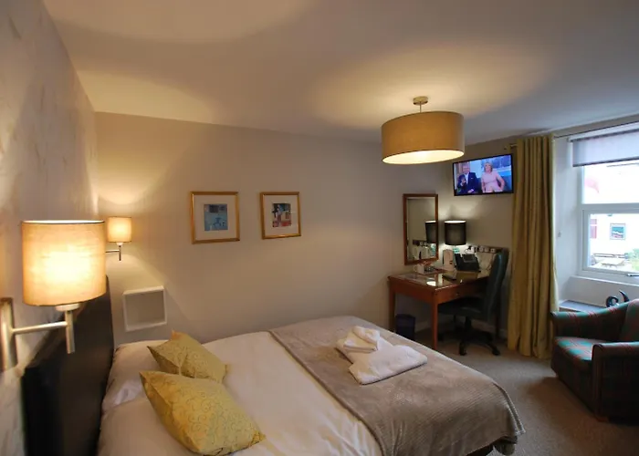 The Lion And The Lamb Inn 4*